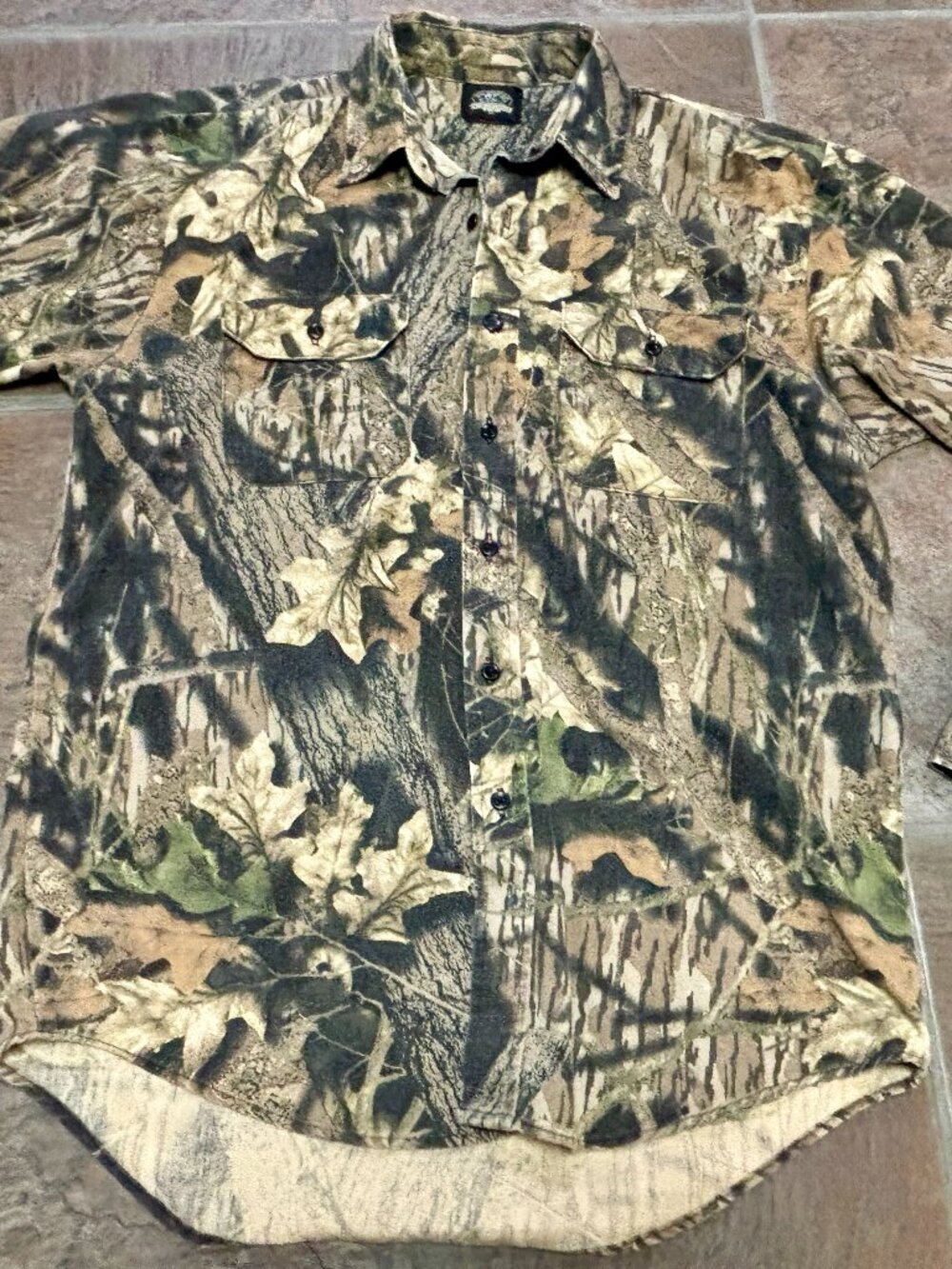 ~~Wolf Mountain Camo Mossy Oak Men's L Break Up Shirt Vintage   ***Shipping Avai